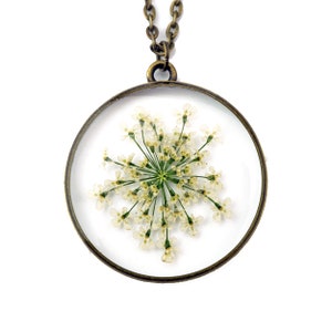 Queen Anne&#39;s Lace Halskette, Echte Blume Halskette, Weiße Spitze Blume, Botanischer Schmuck, Gepresste Blume Schmuck