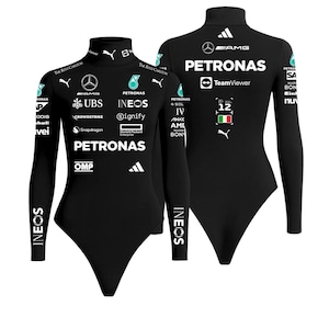 Op de afbeelding: Zwarte bodysuit met lange mouwen met meerdere sponsorlogo's en het Petronas-logo. De bodysuit heeft een hoge halslijn en een nauwsluitend ontwerp. De logo's zijn in wit, groen en blauwgroen. Het nummer 12 is zichtbaar op de rug.