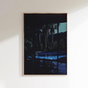 Pool At Dusk / Poster di lusso per riviste di interior design degli anni '80, stampa artistica da parete vintage anni '80, arredamento estetico retrò