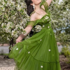 Green Tulle Cottagecore Dress, Daisy Embroidered Gown, Off Shoulder Fairycore Dress, Romantic A Line Gown, Special Spring Garden Outfit