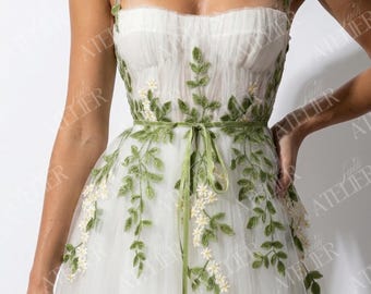 Unique Tulle A-Line Wedding Dress, Botanical Ivy Green Leaf Appliqué Bridal Gown, Colourful Daisy Embroidery Romantic Garden Style