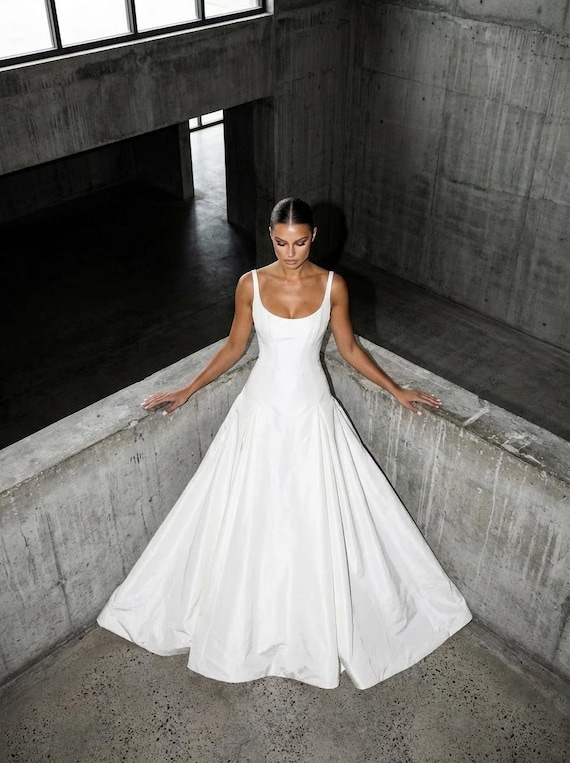 taffeta a line wedding dress The Wilton occasion-Semi Formal Light Sky Blue Strapless Size Guide:14 in bra cups to