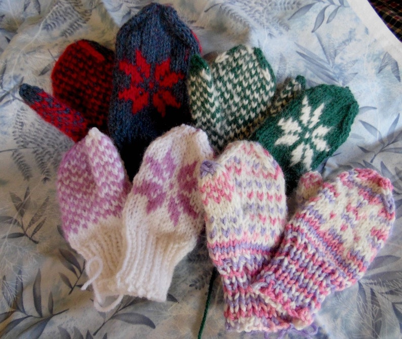 Custom order for childrens mitten, one pair,choose colors,double yarn,very soft and warm image 1