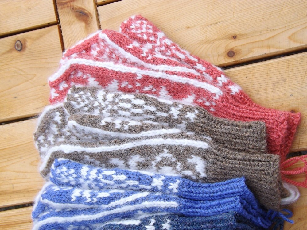 Alpaca Wool Flower Embroidered Mittens in Cream (XS-L)