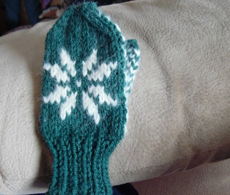 Custom order for childrens mitten, one pair,choose colors,double yarn,very soft and warm image 3