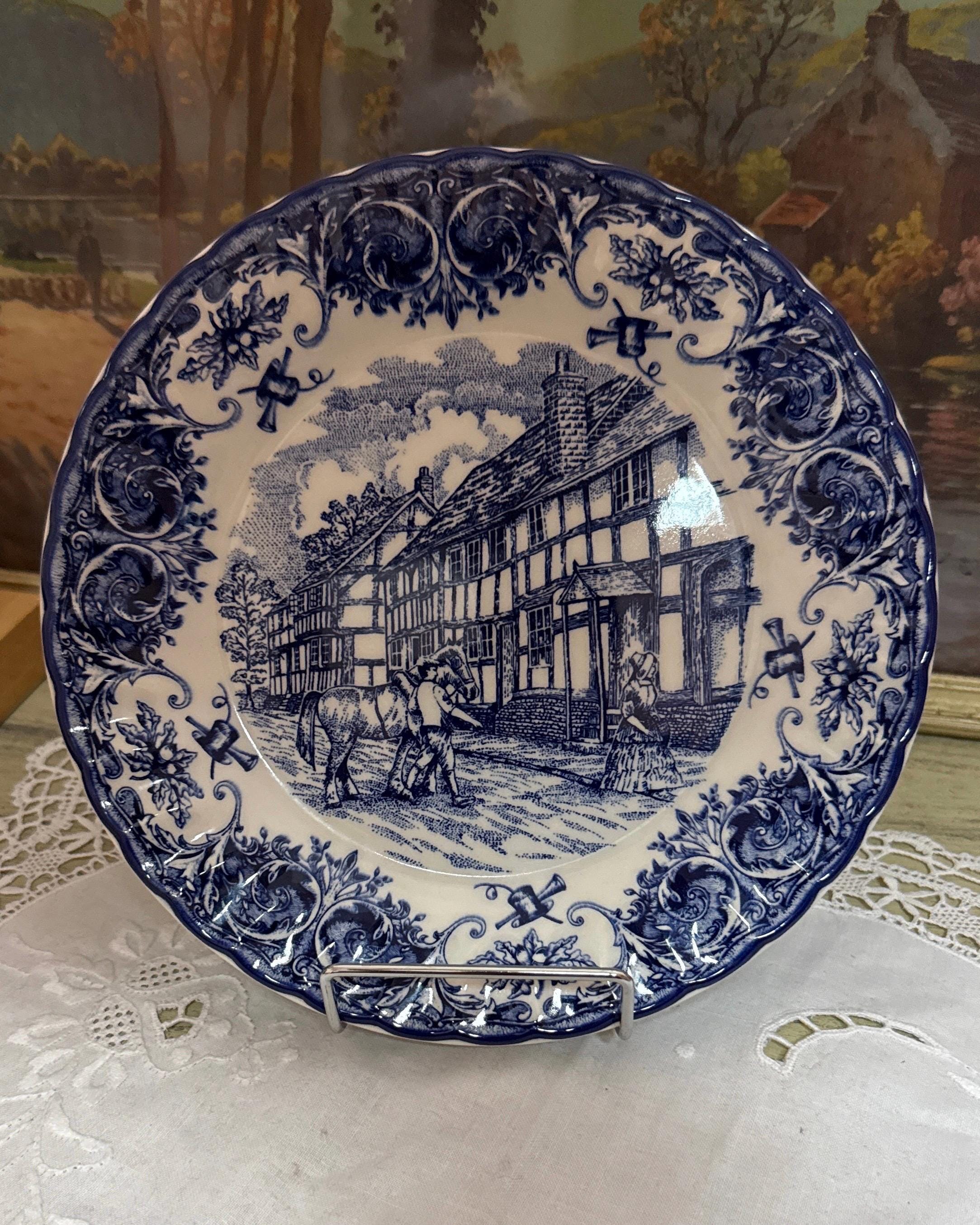 Small Vintage Blue and White Plate - Etsy