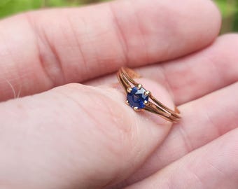 10K Gold Plumb Kornblumen blauen Saphir Ring