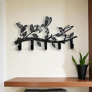 Hummingbird Metal Wall Hook Rack – Decorative Bird Coat Hanger with 5 Hooks, Nature Inspired Wall Organizer for Entryway or Bedroom