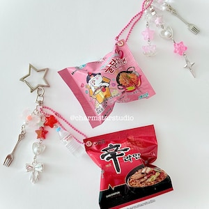 Chaveiro Buldak Ramen, Chaveiro Shin Ramen, Chaveiro Miniatura Bukdak, Chaveiro Ramen, Chaveiro Miniatura Ramen, Pingente Ramen, Comidas Asiáticas