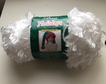 NWT Bernat BOA Holiday yarn in Blizzard White #46199 Polyester