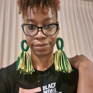 Loop Tassel Yarn Earrings