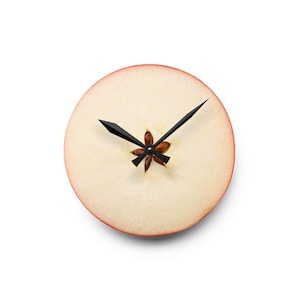 Apple Slice Acrylic Wall Clock, Kitchen Decor, Fruit Wall Art, Unique Timepiece, Modern Home Accent, Gift for Food Lovers