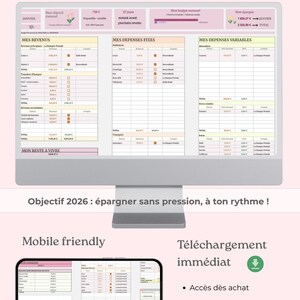 Peut inclure: Un planificateur budgétaire numérique rose et blanc affiché sur un écran d'ordinateur. Le tableur présente des données et des catégories financières. Le texte "Budget Planner - Pink Edition - Google Sheets" est en haut. Un smartphone affiche une application de planification budgétaire.