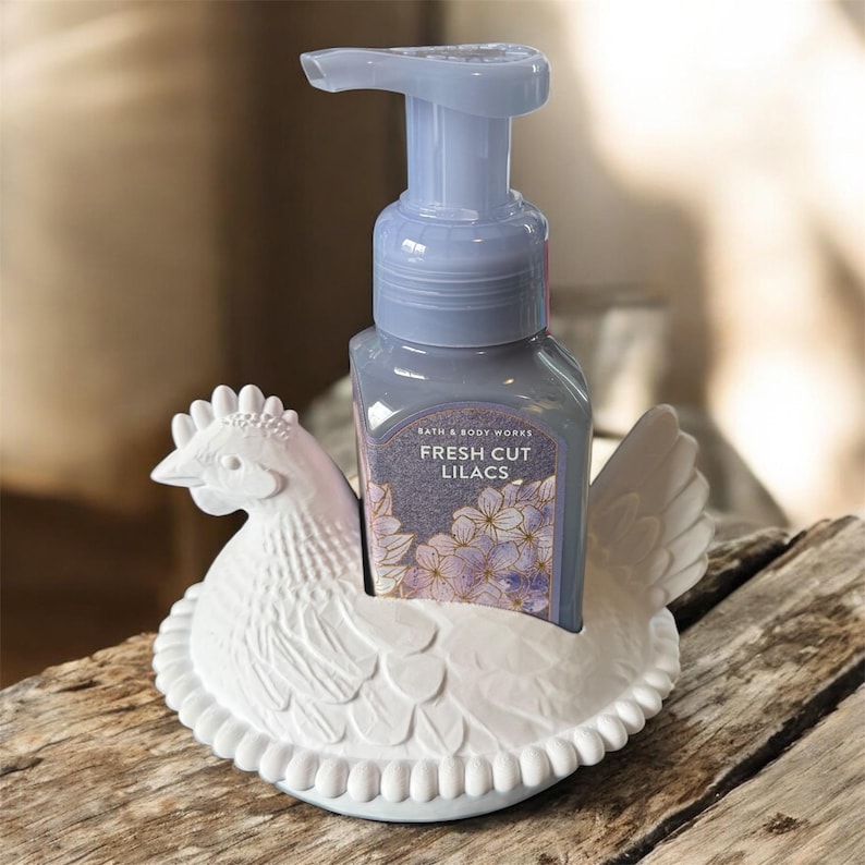 3D Printed Hen on Nest Soap Holder | Farmhouse Chicken Sink Decor white