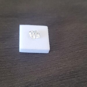 All kinds of Gem stones, Gold rings, Astrological Gem stones, Spiritual Gem Stones. Prices shown are per Carat.