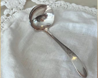 Vintage 1939 Oneida Silverplate Ladle: Tudor Plate Fantasy Floral