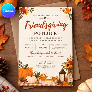 Op de afbeelding: Een Friendsgiving potluck uitnodigingskaart met herfstbladeren, pompoenen, een taart en een lantaarn. De tekst luidt: You're invited to our Friendsgiving Potluck, Good Food Great Company, Let's Give Thanks Together, Nov 15, 4:00 PM, The Anderson Home, 123 Maple Lane, Willow Creek, CA 90210, Please bring a dish to share, RSVP by Nov 8 to Sarah at (555) 123-4567 of sarah@email.com.