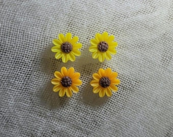 Pendientes de girasol: postes de plástico para oídos sensibles