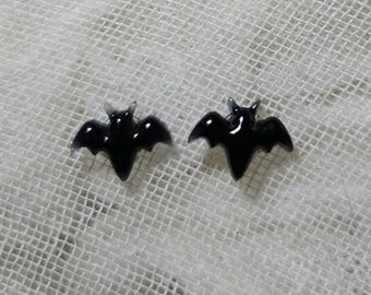 Pendientes pequeños de murciélago