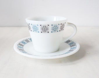 Vintage retro pyrex teacup, vintage milk glass teacup & saucer