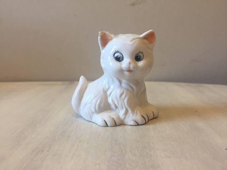 Vintage cute small white cat figurine image 8