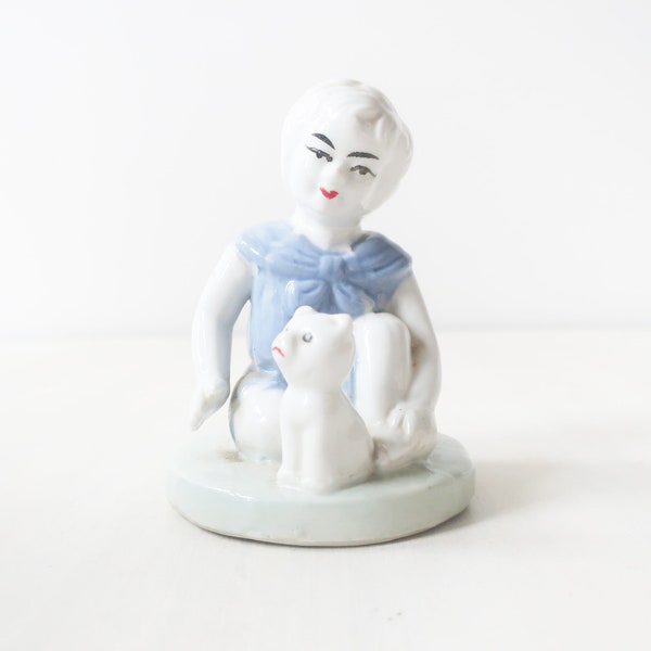 Small kitsch ceramic little girl figurine, China lady Japanese figurine