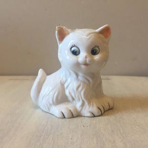 Vintage cute small white cat figurine image 10