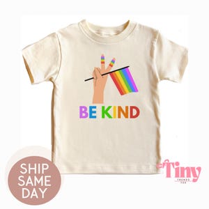 Regenbogen Be Kind Kleinkind Shirt, Pride Kleinkind Shirt, LGBTQ+ Support Shirt für Kinder, ASL Handzeichen Shirt, inklusive Kinderkleidung