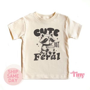 かわいいけど野生的なシャツ、ミームの面白いアライグマのシャツ、アライグマのTシャツ、面白い子供用シャツ、動物の子供用シャツ、かわいい子供用服、子供の面白い動物