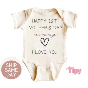 Happy 1st Mother’s Day Baby Bodysuit – I Love You Mommy Outfit – First Mother’s Day Gift for Baby Girl or Boy – New Mom Gift Idea