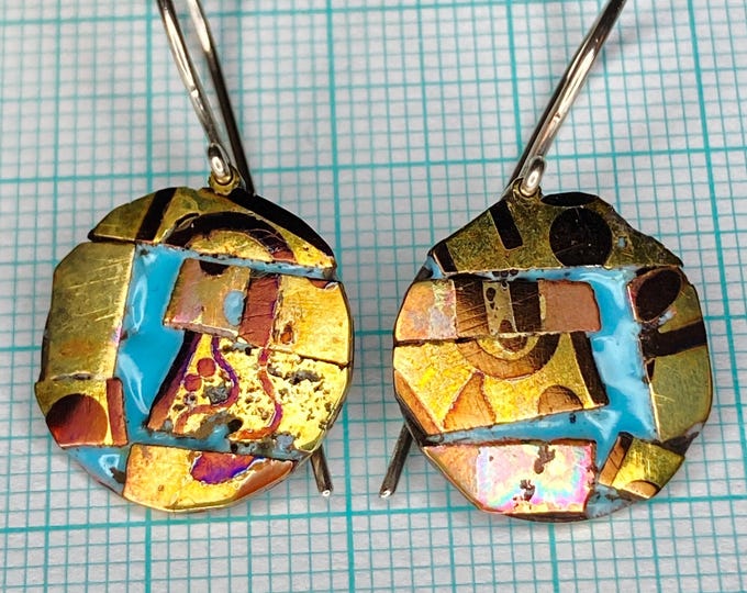 Earring small enamel