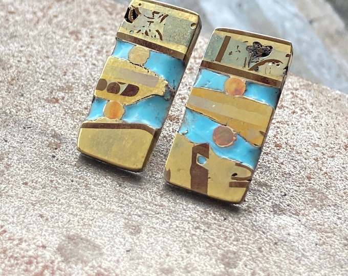 Earring stud enamel