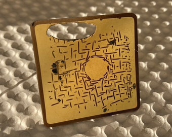 Brooch Housiary 2