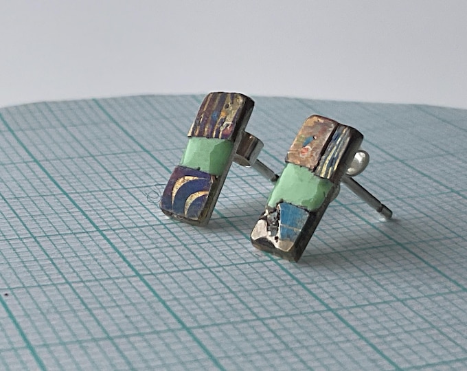 Earring small enamel stud