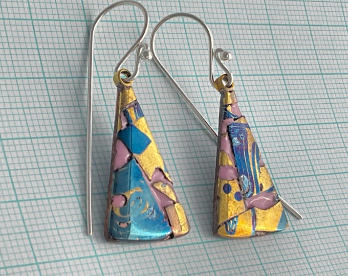 Earrin enamel