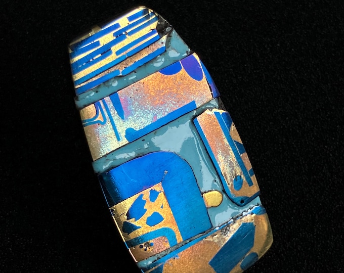 Brooch accrocher
