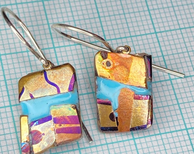 Earring small enamel