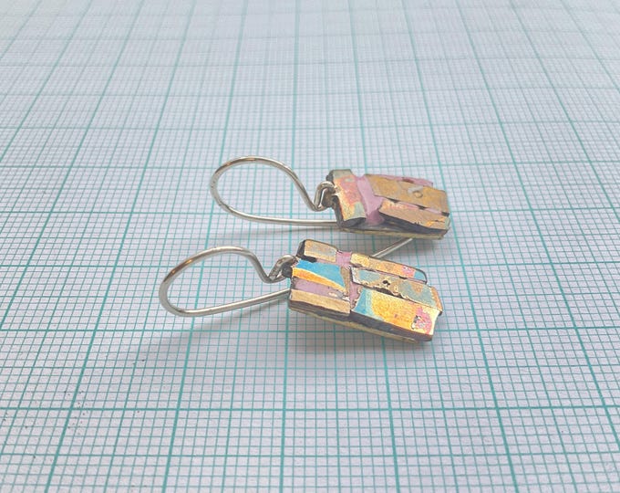 Earring small enamel
