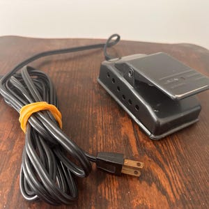Singer Mercury Electric 704 Foot 705 Knee Sewing Machine Pedal and cord