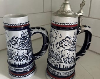 Avon Vintage 1976 Bierkrüge Sammlung Blau Weiß Keramik Wildlife Moose Widder Adler