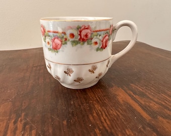 Geprägte Tasse - R. C. Bavaria / O. G. Germany - Rosen