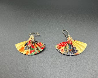 Floral Origami Paper Fan Earrings Dangle Fashion Vintage Jewelry Japanese Geisha Inspired Gifts for Her Women Holidays Artsy Statement Piece