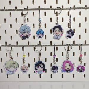 Alien Stage Acrylic Keychain And Phone Charm