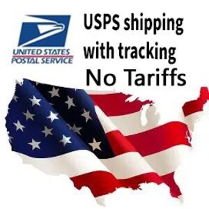 Może przedstawiać: Powiewająca flaga amerykańska z czerwono-białymi pasami i białymi gwiazdami na niebieskim tle. Obraz zawiera tekst "USPS shipping with tracking No Tariffs" oraz logo USPS.