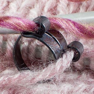 Double loop black yarn tension rings, crochet and knitting, less finger and hand fatigue, more consistent stitches