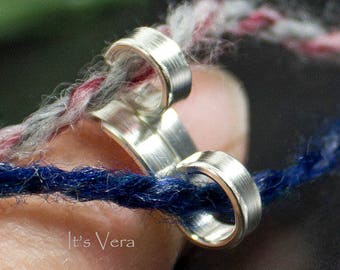 Gifts for knitters, sterling silver loop knitting rings and crocheting rings, knitting accessories, threader finger ring, gift ideas