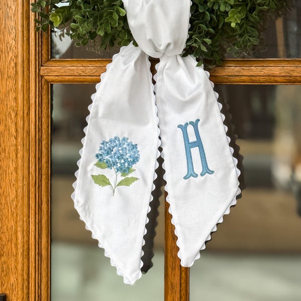 Hydrangea Wreath Sash with Scalloped Ricrac Edge, Embroidered Door Decor, Front Porch Wreath Bow