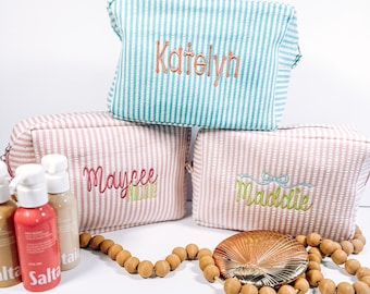 Personalized Seersucker Makeup Bag-Custom Zipper Cosmetic Bag Embroidered with Bow and Name -Travel Bag Gift for Girls & Bridesmaid