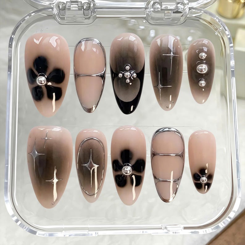 Black flower 3D chrome press on nails, short almond shape, ombre airbrush effect. Perfect dark aesthetic emo gothic gift