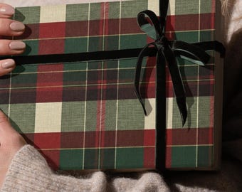 Papel de regalo navideño clásico de tartán / Papel de regalo a cuadros rojos y verdes / Papel de regalo navideño tradicional